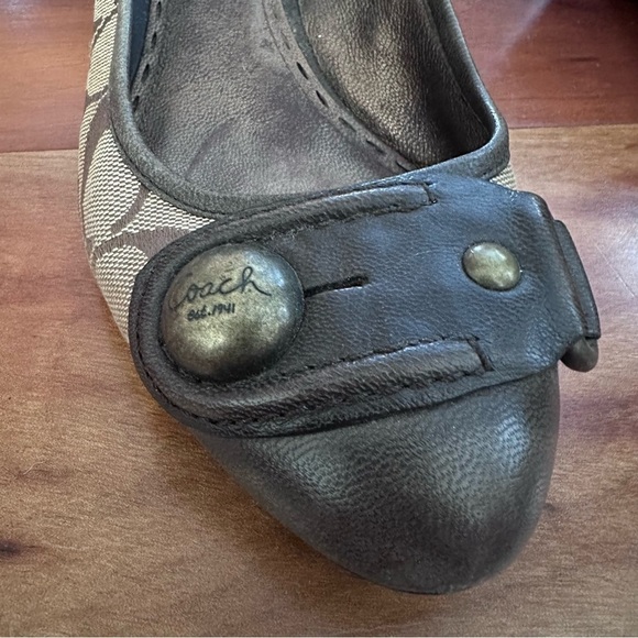 Coach Signature Wedge - Picture 4 of 8